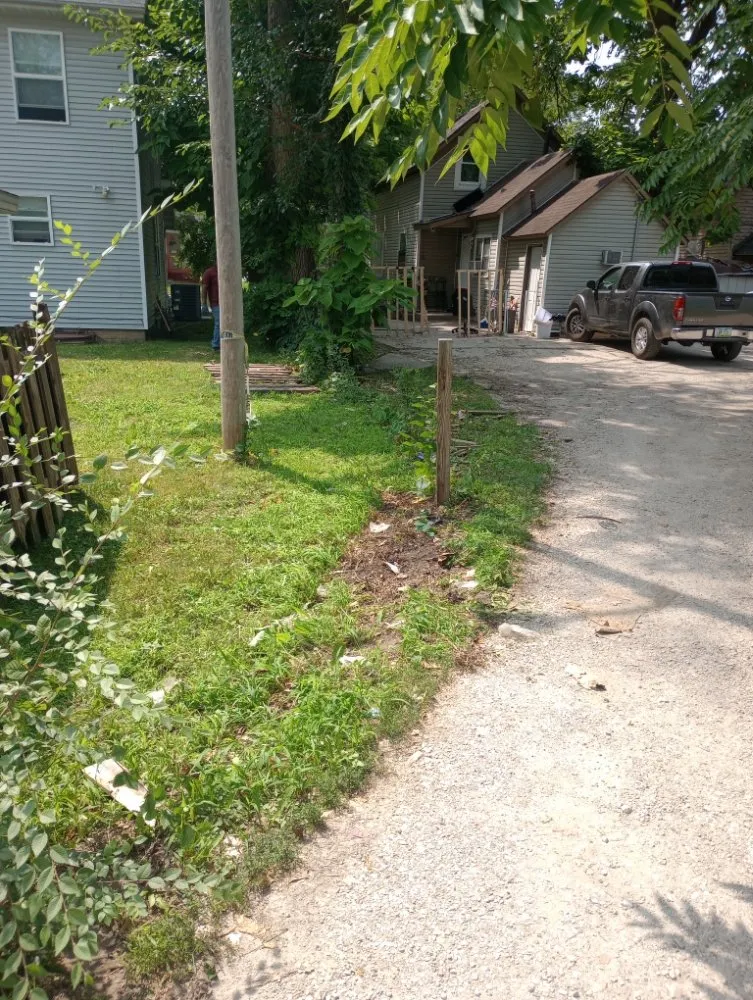 Custom lawn mowing service in Des Moines, IA by B&A Hauling & Lawn Care