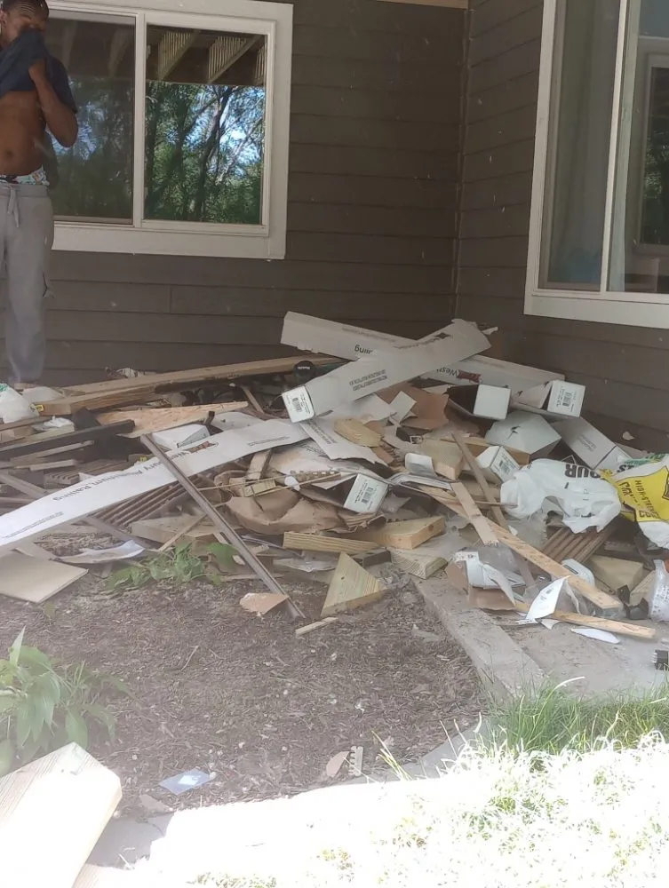 Custom yard cleanup service in Des Moines, IA - B&A Hauling & Lawn Care