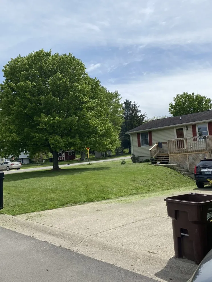 Custom lawn care service experts serving Chillicothe, OH - B&A Land