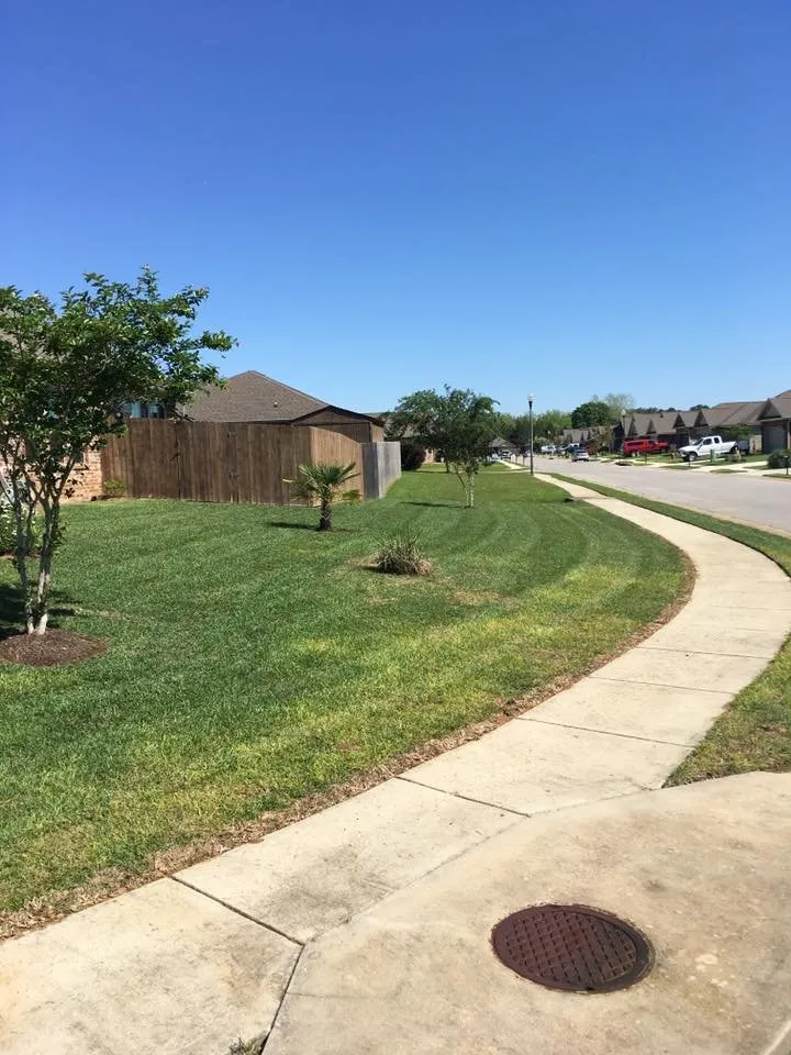 Custom landscape design in Robertsdale, AL - B&A Lawn Care