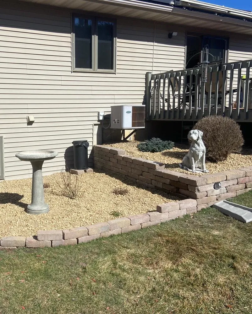 Trusted lawn mowing service experts serving Lanark, IL - Baber Service Company