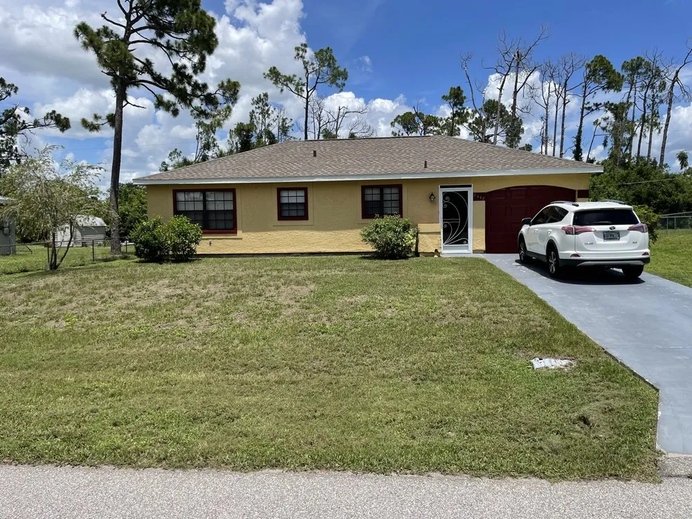 Expert lawn care service in Murdock, FL - Babins Lawn Service