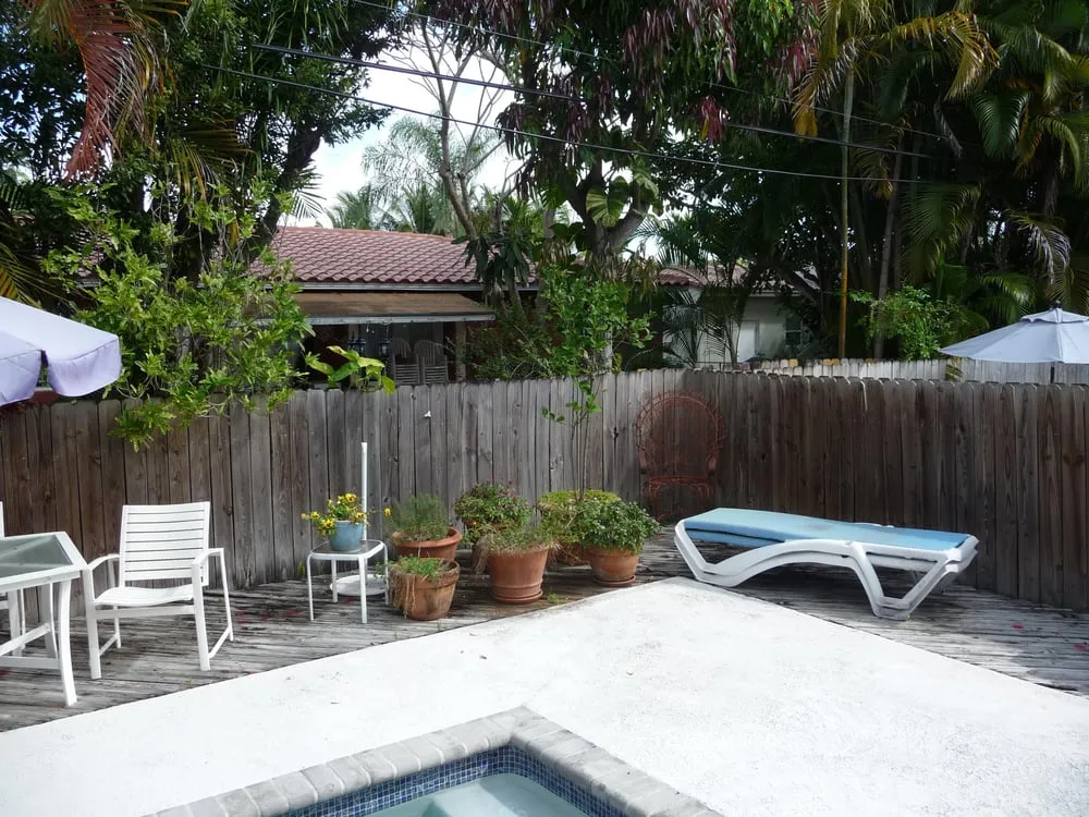 Professional yard maintenance in Miami, FL - Back 2 Nature Landscape Design