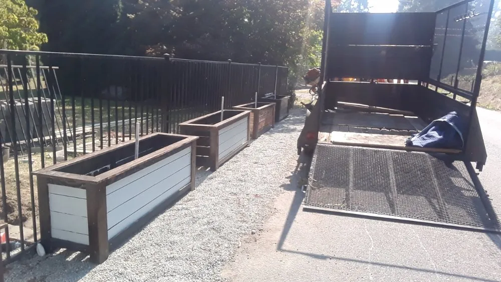 Reliable lawn care service experts serving Bellevue, WA - Backyard Barbarians