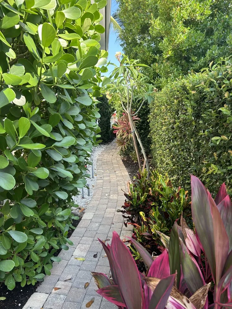 Custom residential landscaping experts serving Naples, FL - Backyard Boys