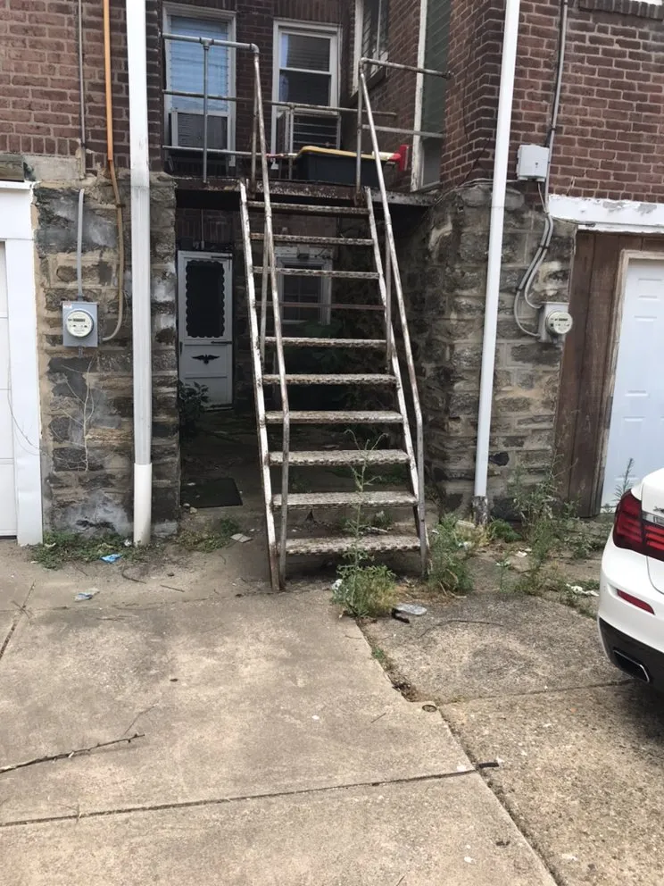 Custom yard maintenance in Philadelphia, PA by Backyard Bully