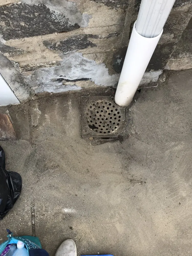 Custom garden landscaping with custom design in Philadelphia, PA by Backyard Bully