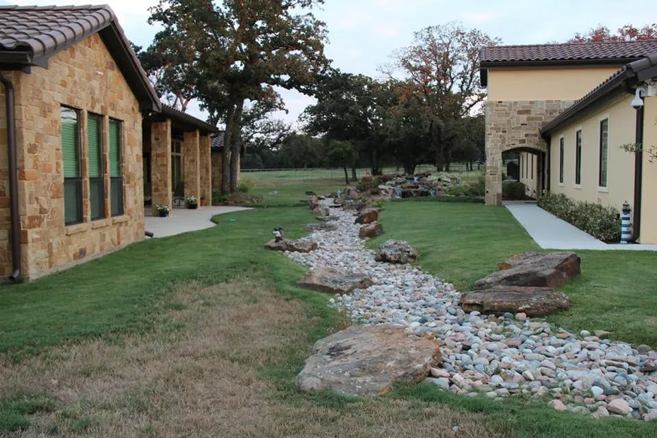 Top-rated lawn care service in Aubrey, TX - Backyard Concepts