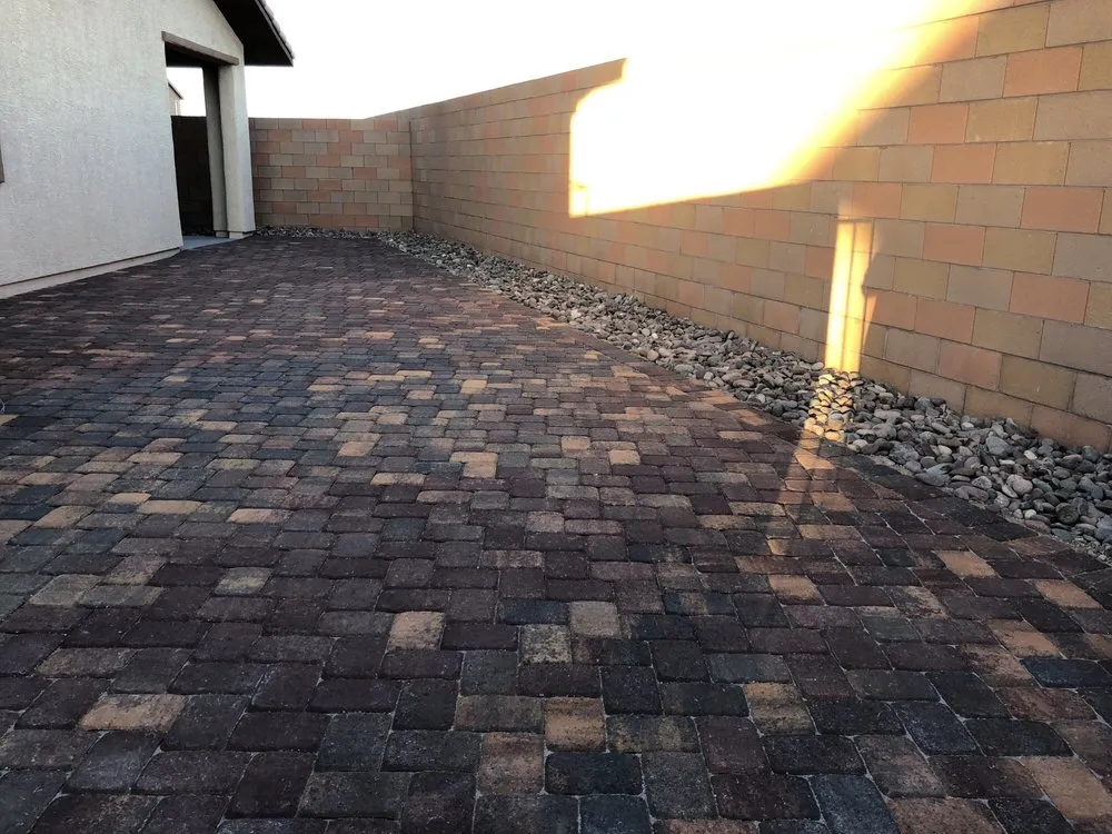Custom lawn care service experts serving Henderson, NV - Backyard Connection
