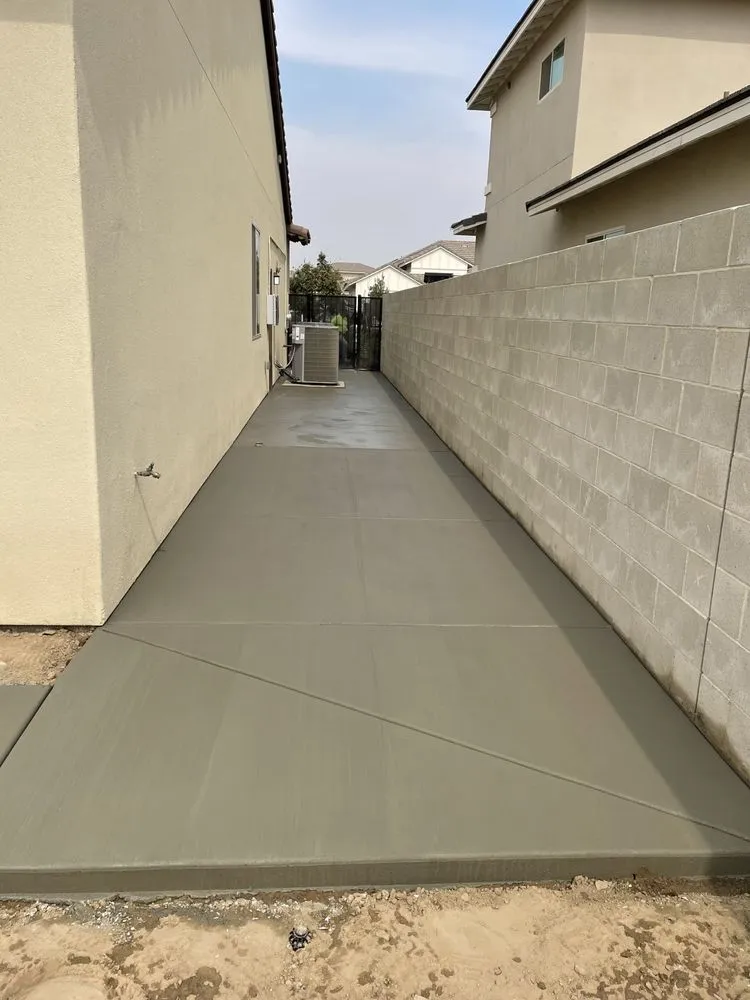 Custom lawn care service for beautiful yards across Bakersfield, CA - Backyard Landscape