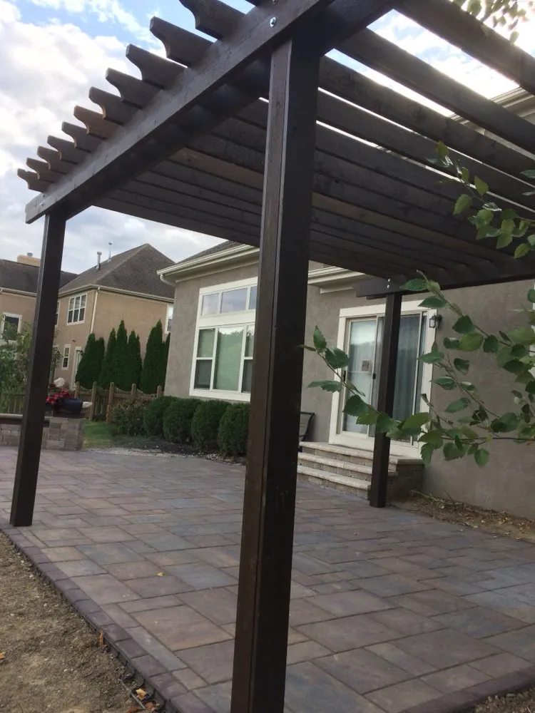 Local yard maintenance in Grove City, OH - Backyard Ponds & Patios