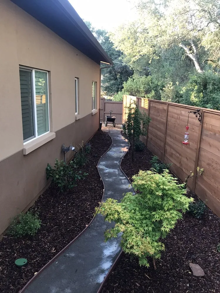 Custom garden landscaping in Sonora, CA - Backyard Royalty Landscaping