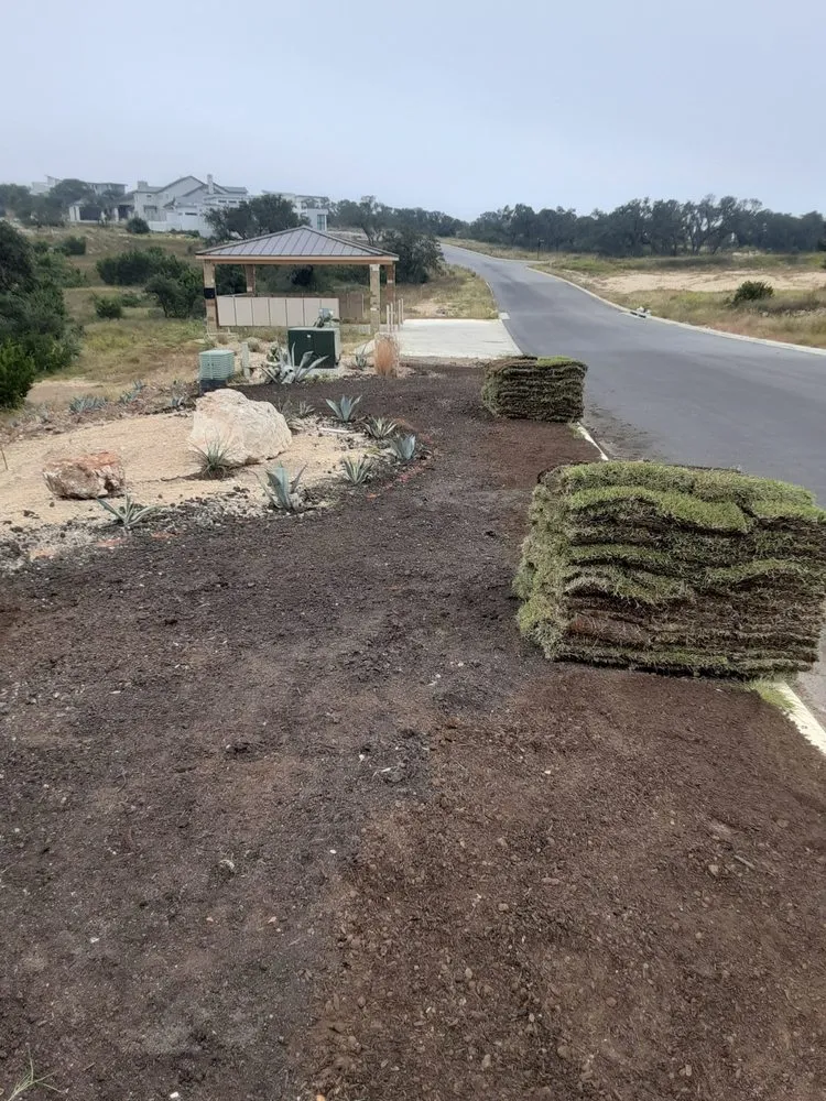 Professional landscape installation experts serving San Antonio, TX - Backyard Siteworks