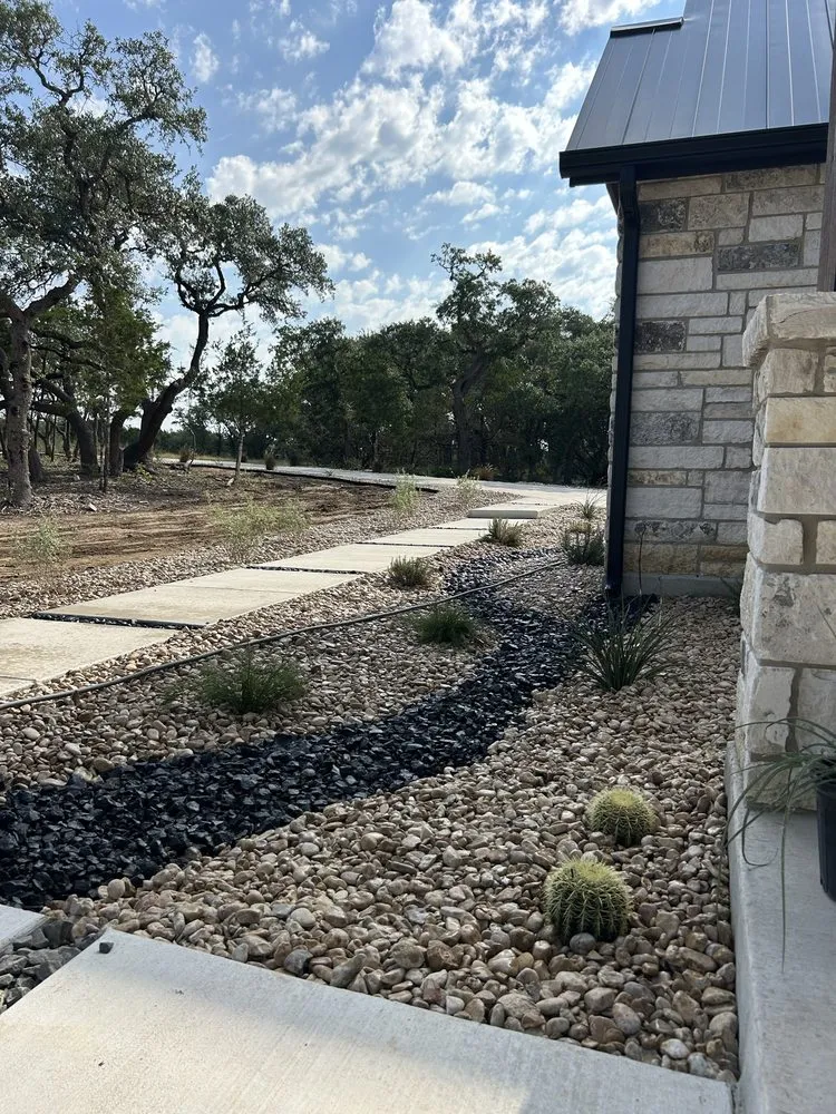 Top-rated lawn mowing service experts serving Bulverde, TX - Bad Axe Landscaping