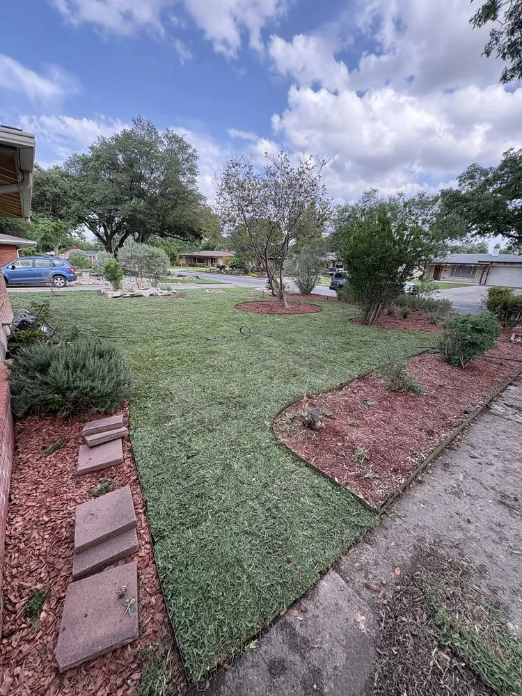 Custom garden landscaping for beautiful yards in Bulverde, TX by Bad Axe Landscaping