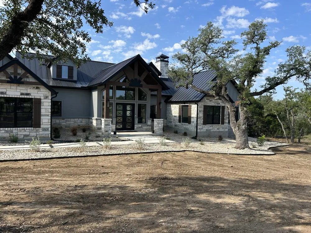 Top-rated landscape installation in Bulverde, TX by Bad Axe Landscaping