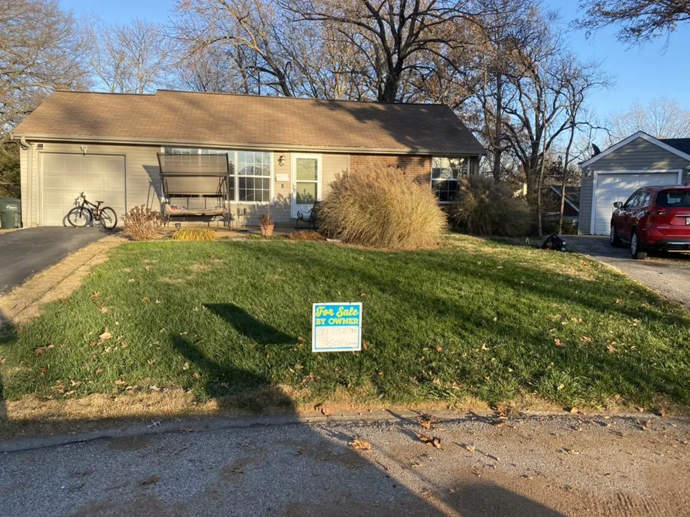 Reliable lawn care service experts serving St. Louis, MO - Bad Boys Lawn and Landscaping