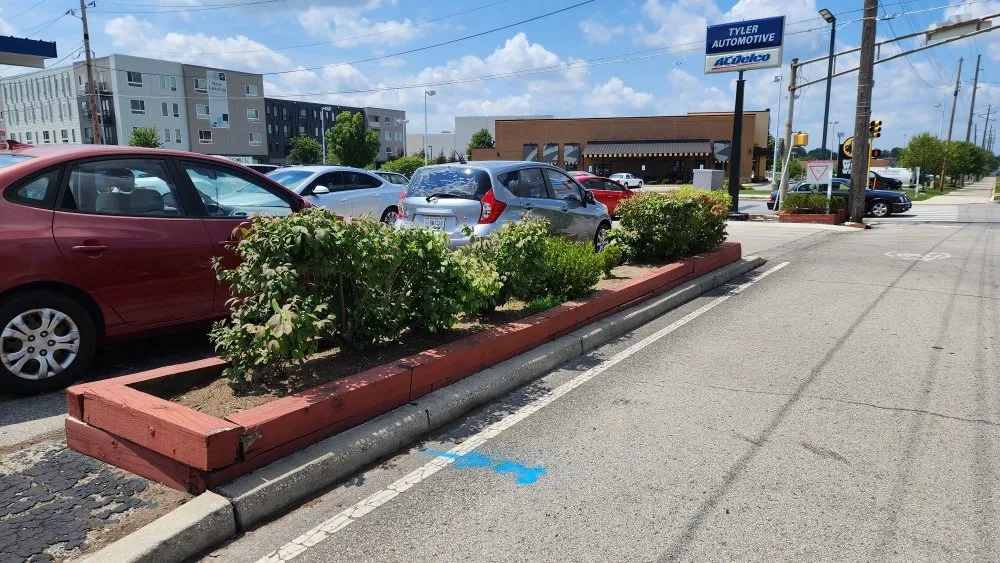 Professional residential landscaping in Indianapolis, IN - Bad Boyz Lawn Maintenance