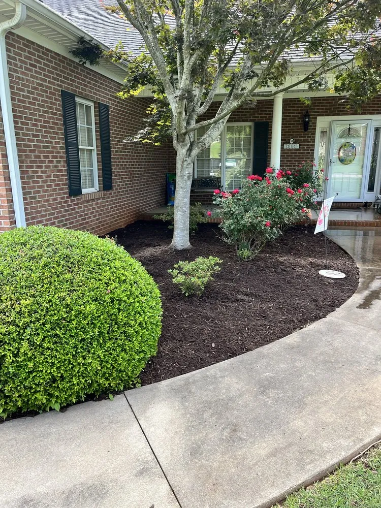 Custom garden landscaping in Fountain Inn, SC - Bad Daddy Lawns