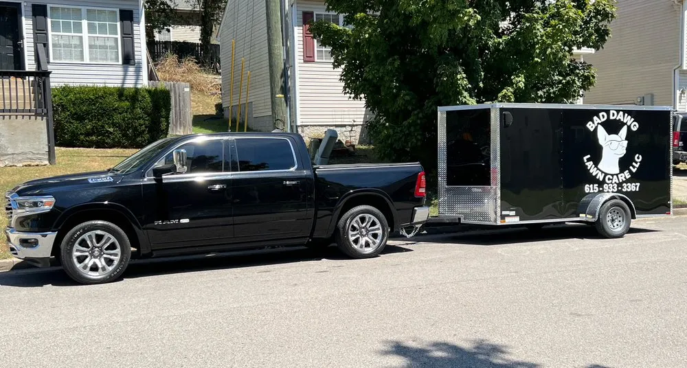 Custom yard cleanup service for homes across Nashville, TN - Bad Dawg Lawn Care