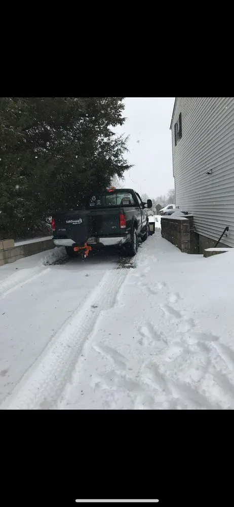 Professional lawn care service experts serving Westminster, MD - Bad Junk & Take It Easy Lawn Service