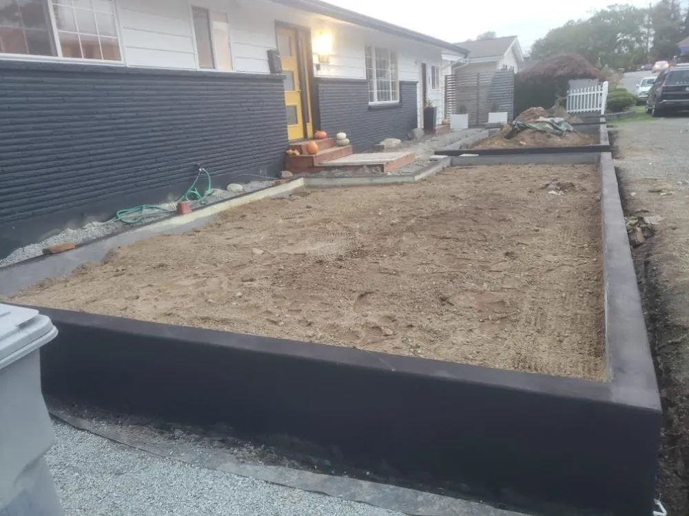 Reliable lawn care service in Tulalip Bay, WA - Baez Concrete and Landscaping