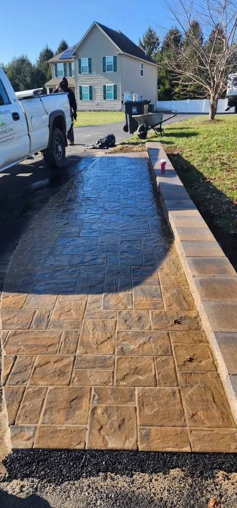 Reliable lawn care service in Wilmington, DE by Baez Landscaping