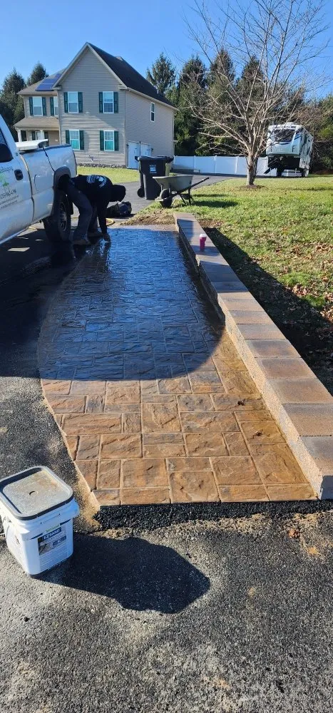 Local lawn mowing service near you in Wilmington, DE by Baez Landscaping