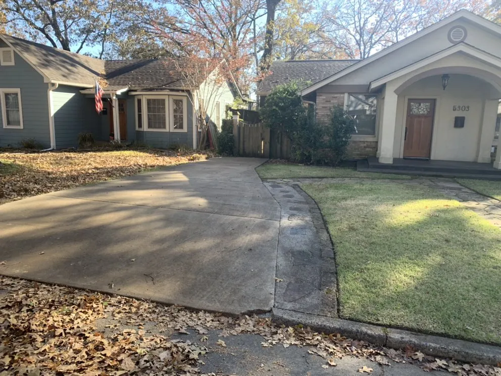 Trusted lawn care service with custom design across Sherwood, AR - Bagged N Tagged