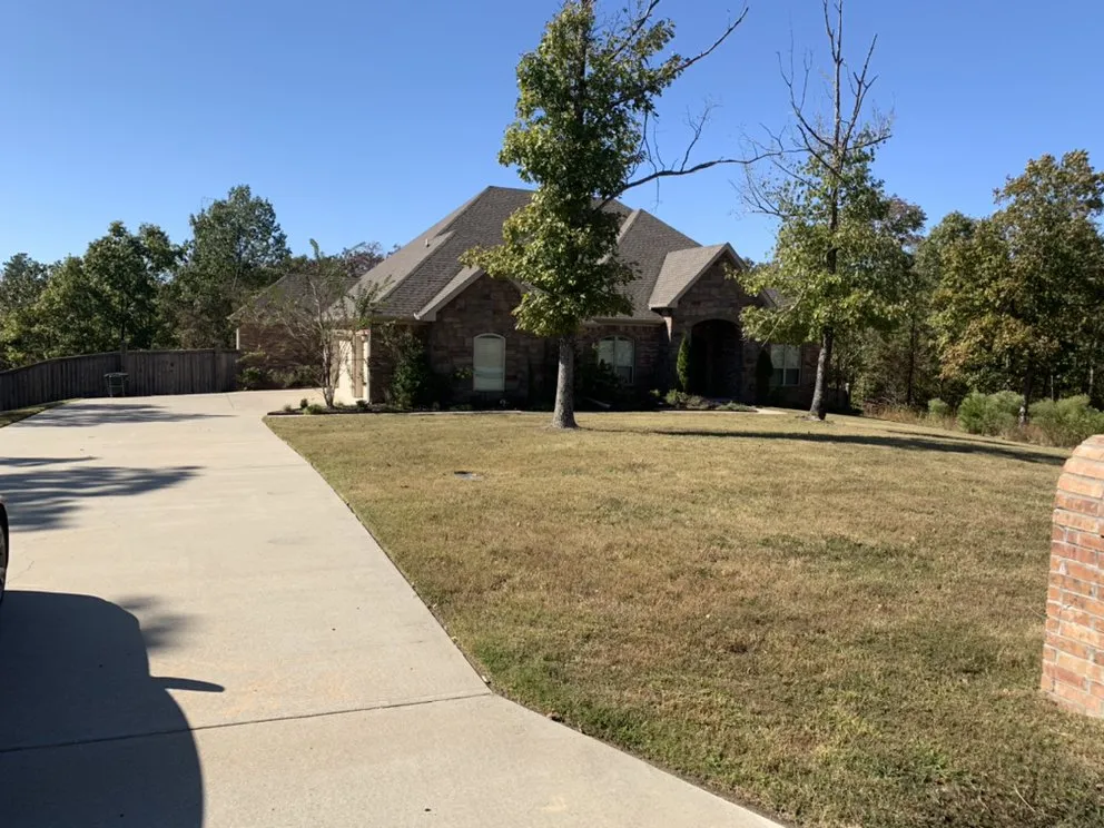 Top-rated residential landscaping in Sherwood, AR - Bagged N Tagged