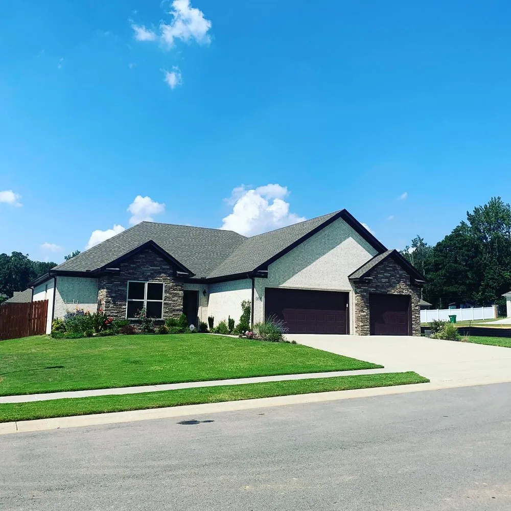 Professional landscaping services experts serving Sherwood, AR - Bagged N Tagged