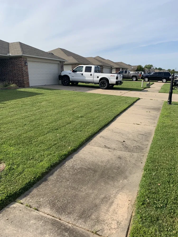 Affordable residential landscaping in Sherwood, AR by Bagged N Tagged