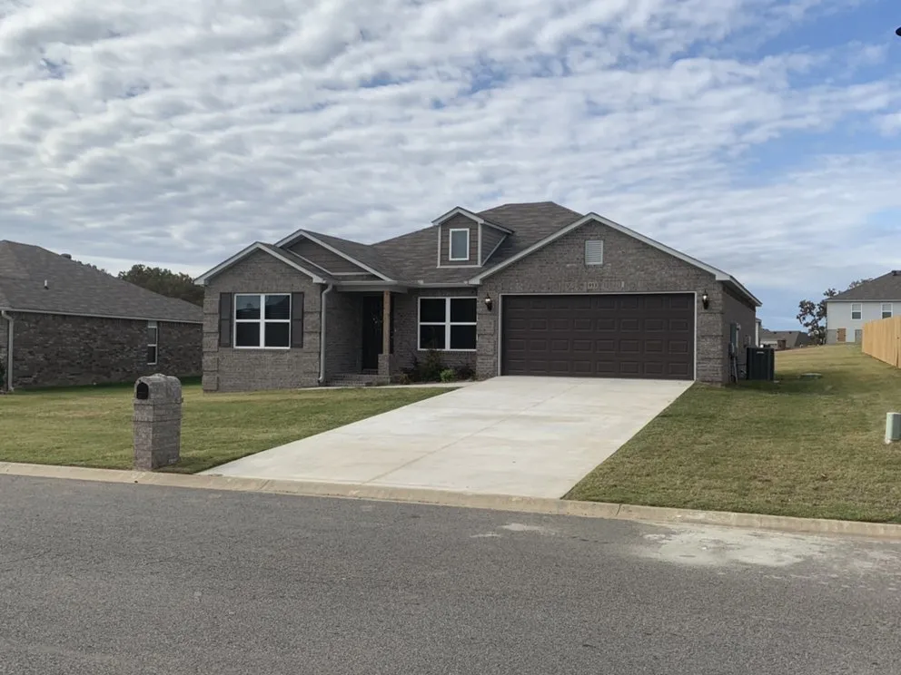 Custom garden landscaping for outdoor upgrades in Sherwood, AR by Bagged N Tagged