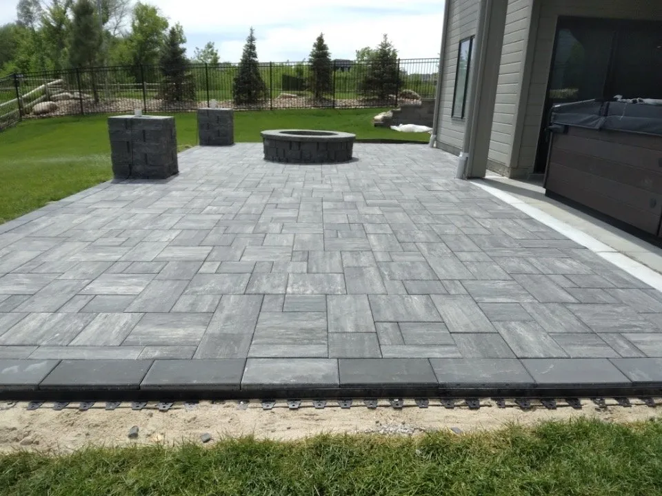 Local yard maintenance in Omaha, NE by Bahena Landscaping