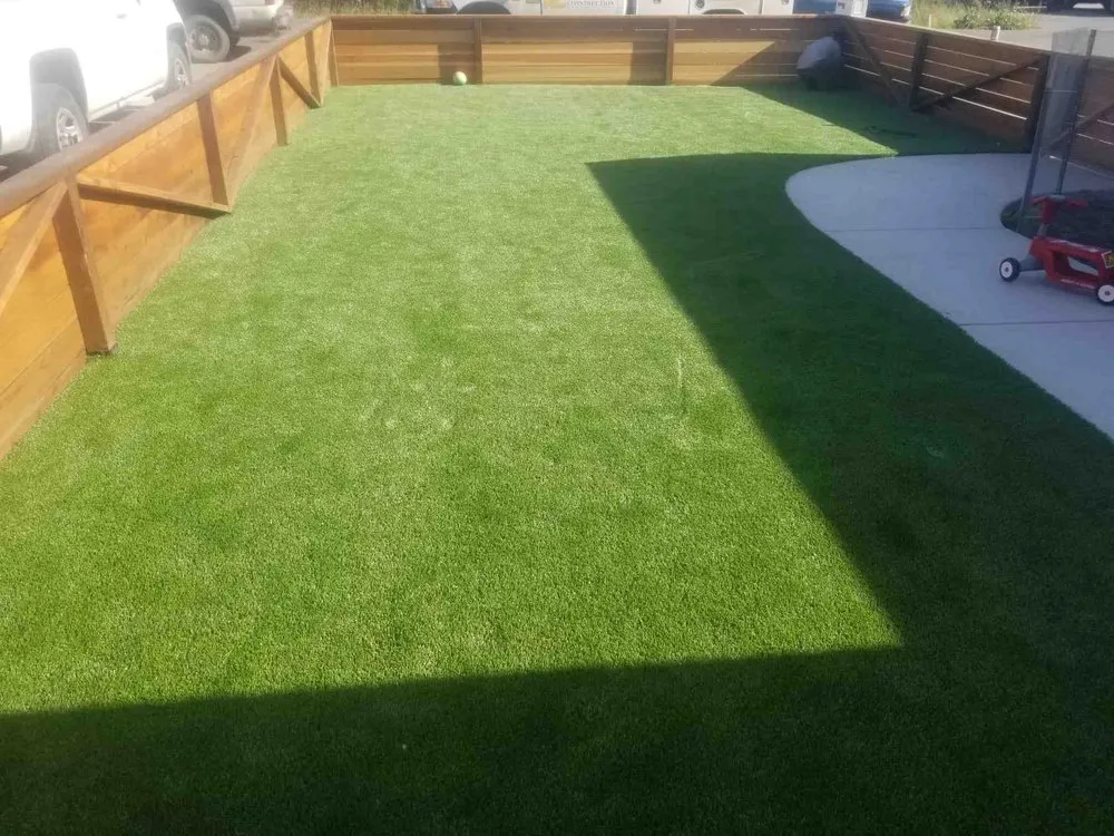 Local lawn mowing service in MOSS BEACH, CA by Bahena's Services