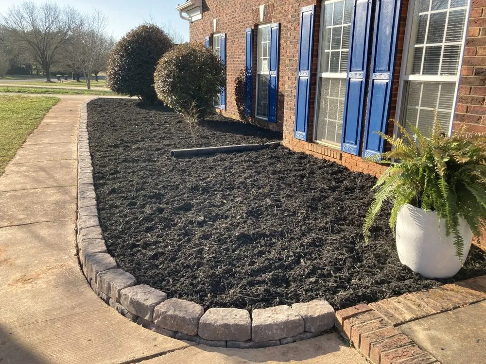 Expert garden landscaping experts serving Waxhaw, NC - Bahnick Landscaping