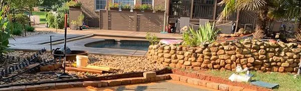 Bahnick Landscaping Logo