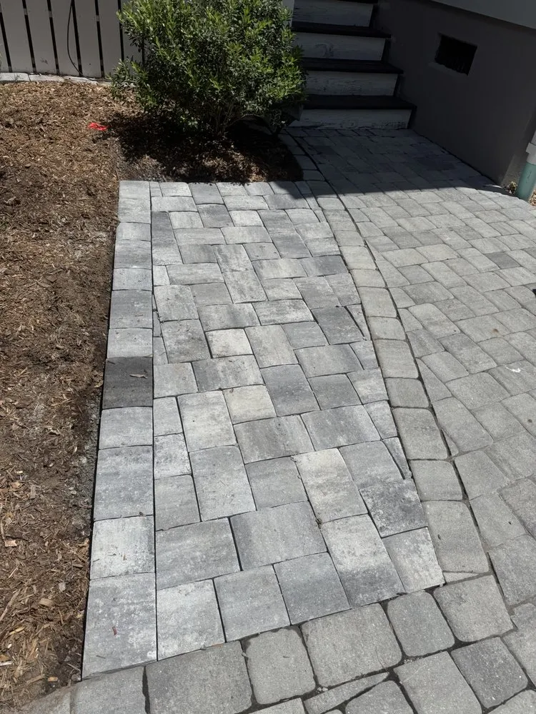 Top-rated yard cleanup service in Hanahan, SC by Bail Landscape