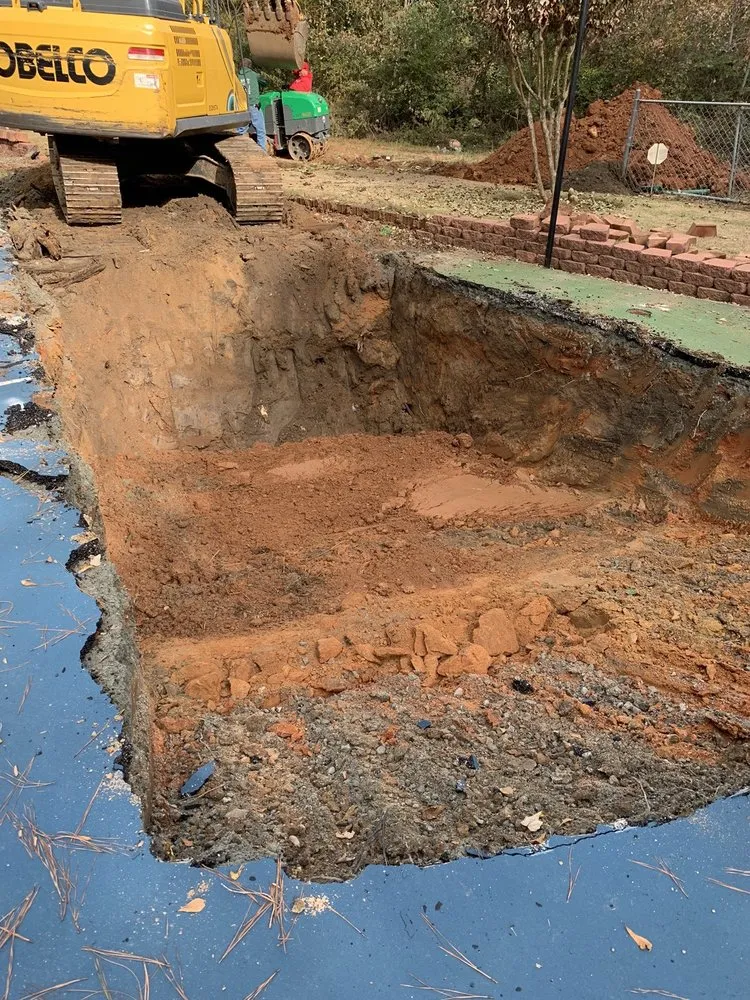 Custom yard cleanup service in Loganville, GA by Bailey Construction & Landscaping