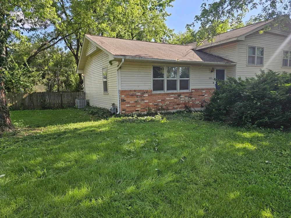 Top-rated landscape installation in Rolla, MO by Baileys cutting edge lawncare