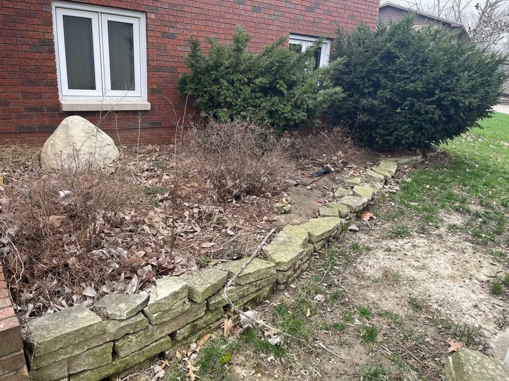 Custom lawn mowing service in Granite City, IL by Baileys Landscape & Design