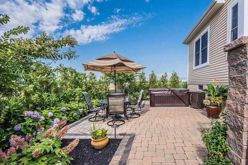 Affordable yard maintenance in Middletown, DE by Bailey's Lawn and Landscape