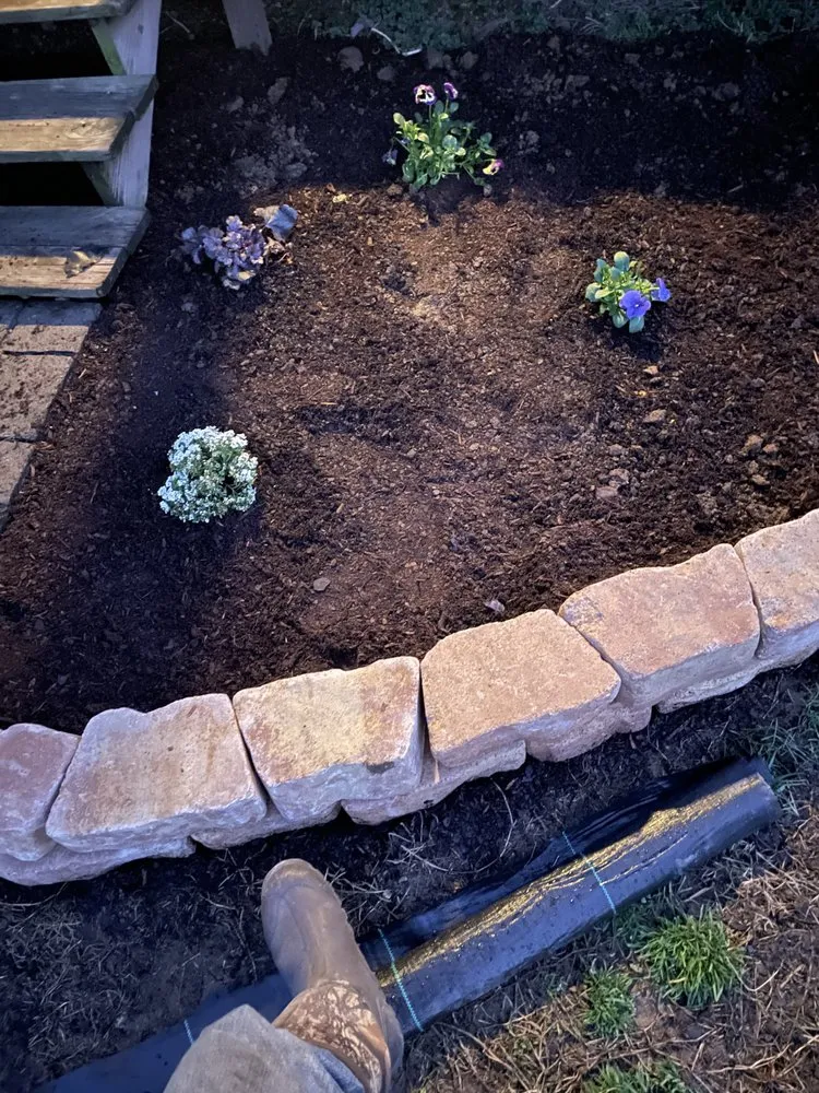 Local landscaping services experts serving Cleveland, TN - Baileys Lawn Care