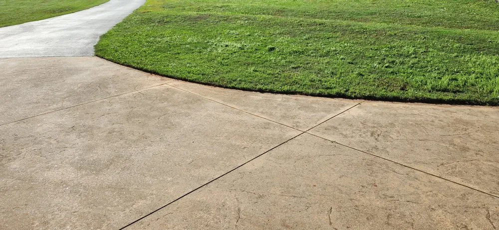 Local yard cleanup service for outdoor upgrades across Wellford, SC - Bailey's Lawn Care