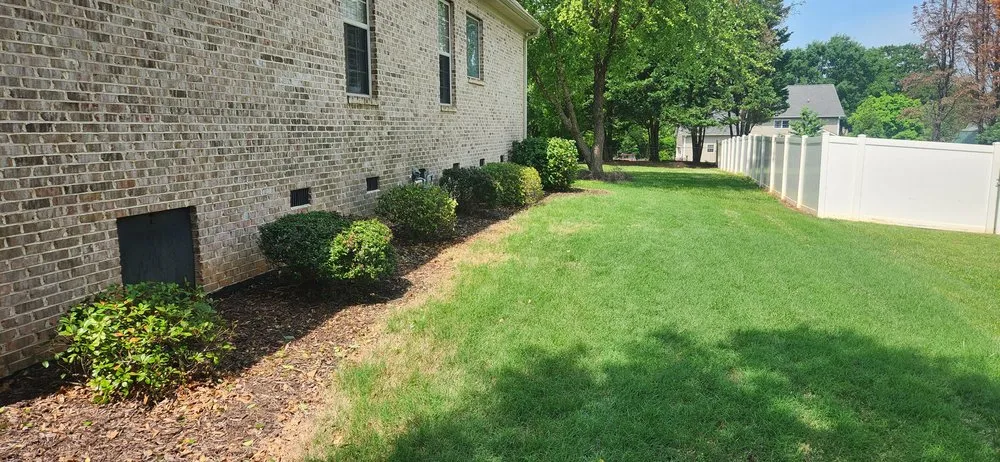 Custom garden landscaping for homes in Wellford, SC by Bailey's Lawn Care