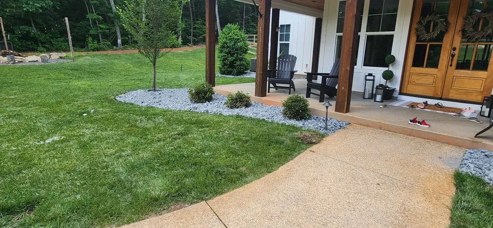 Local garden landscaping for year-round maintenance in Wellford, SC by Bailey's Lawn Care