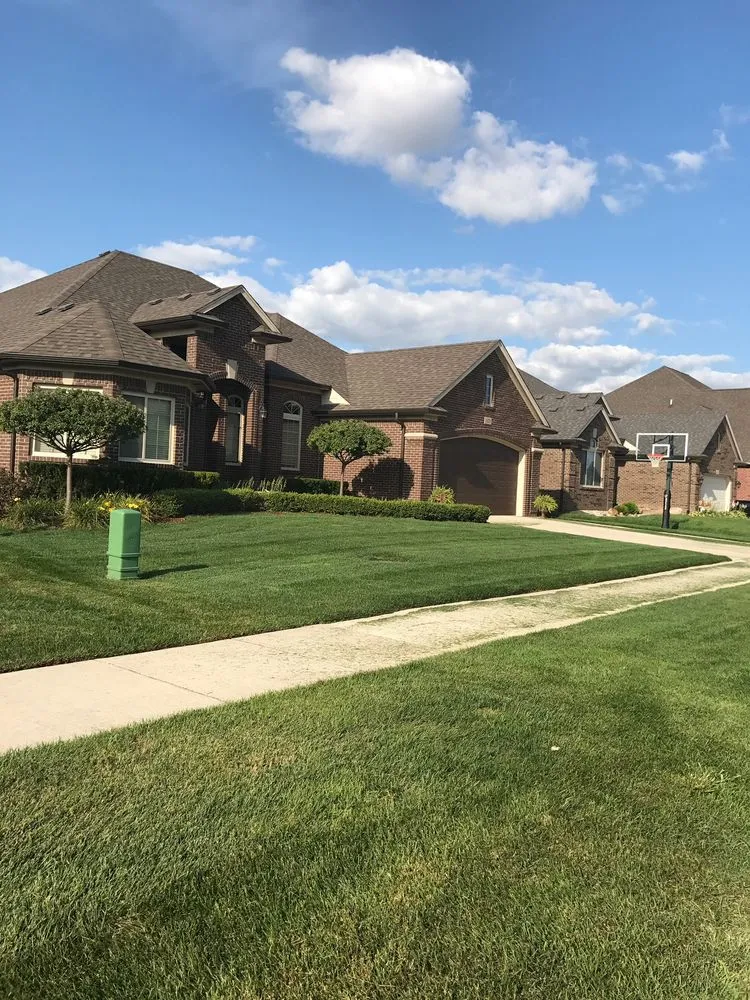Expert yard maintenance in Shelby Township, MI - Bailey's Property Management Firm