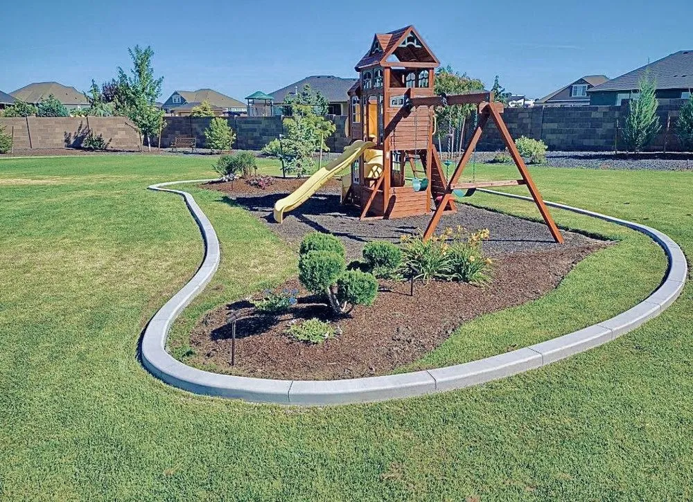 Custom residential landscaping in Pasco, WA by Bair Curbing & Landcape