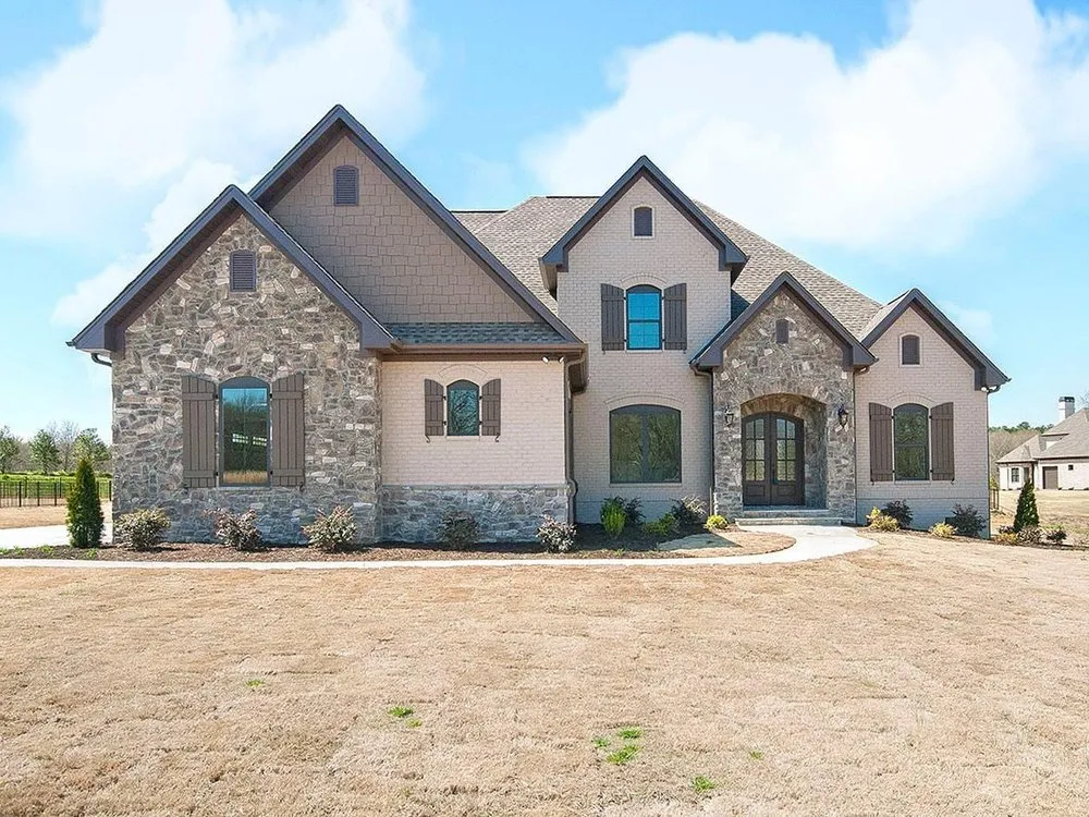 Custom residential landscaping in Wellford, SC by Baires Masonry Solution