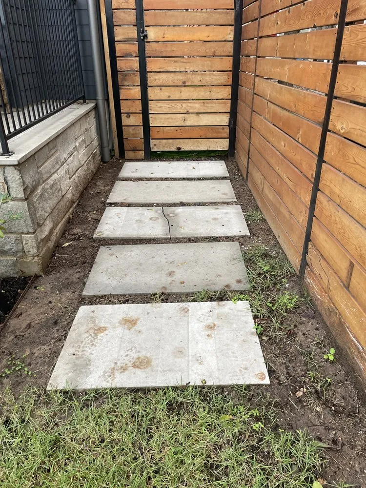 Professional lawn care service near you across Cedar Creek, TX - Bairon'e Perez Trees Service